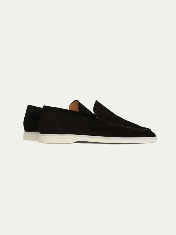 Mocassin ATALEYA en daim noir, détail de la semelle souple